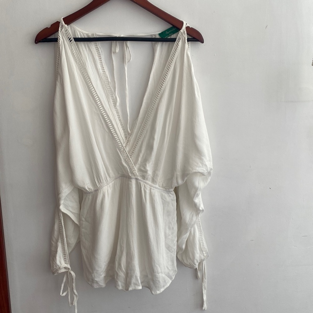 Signature8 S White Cold Shoulder Romper